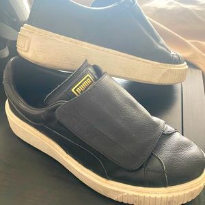Puma black leather size 8 sneakers
